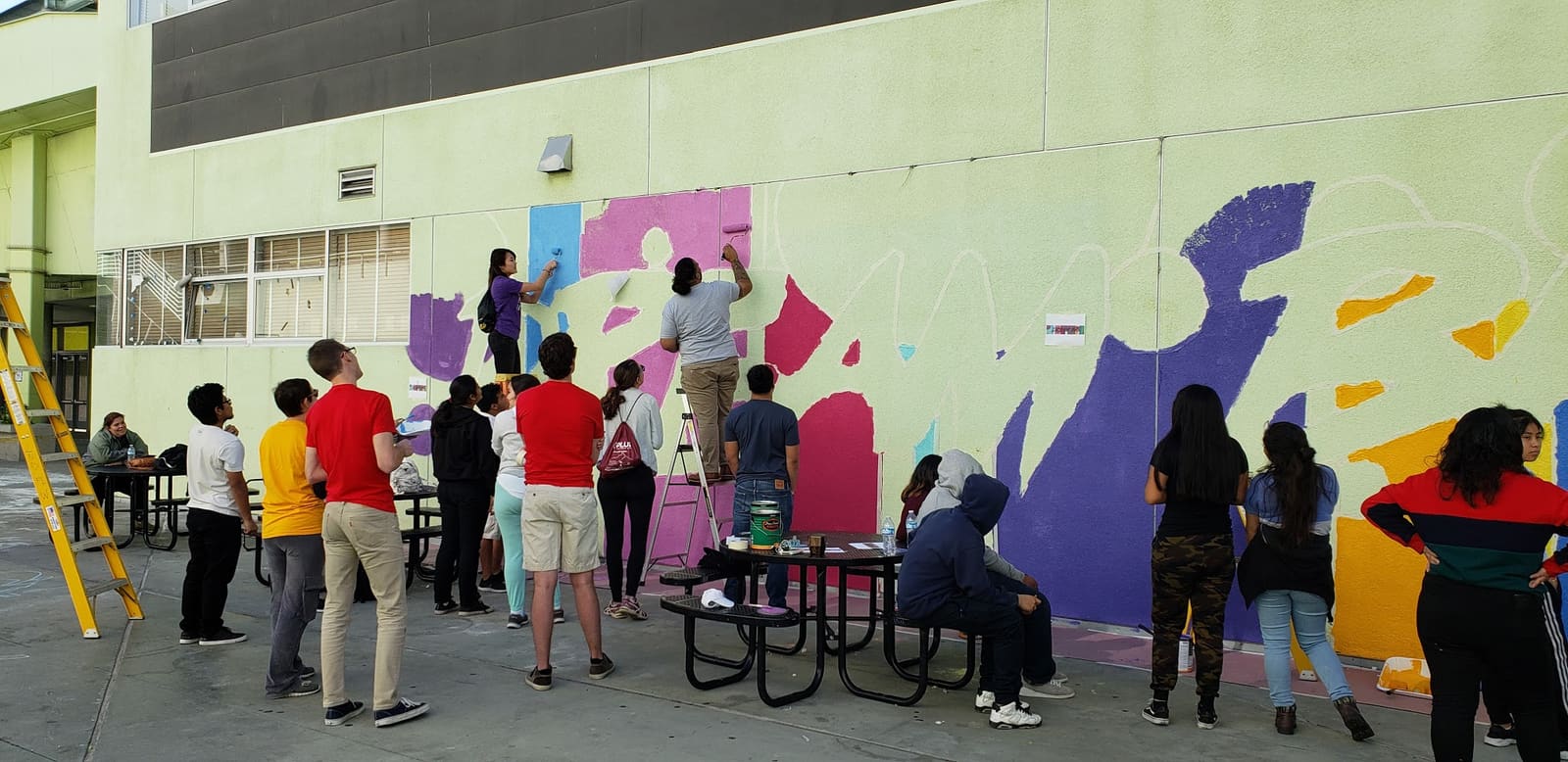 DIY Mural Success Thanks to Booze Allen Hamilton at West Adams High — project photo